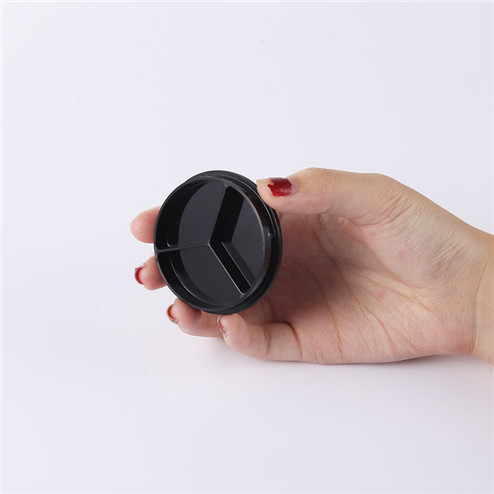 15ml black round cosmetic jar with three grid GFA-555